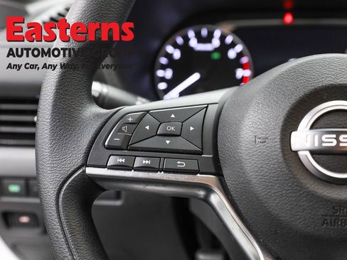 Used 2024 Nissan Sentra SV image 15