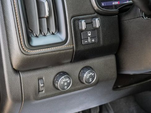 Used 2022 GMC Canyon AT4 AWD/4WD image 33