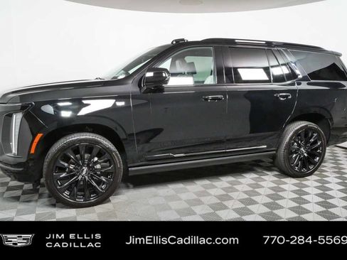Used 2026 Cadillac Escalade Platinum Sport w/ LPO, ONYX Package AWD/4WD image 33