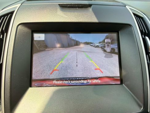 Used 2020 Ford Edge SEL w/ Cold Weather Package AWD/4WD image 25