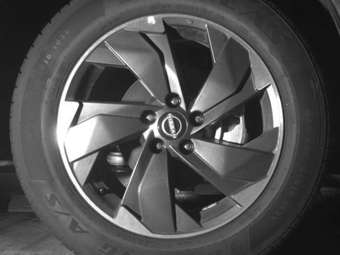 Used 2025 Nissan Rogue SV AWD/4WD image 16