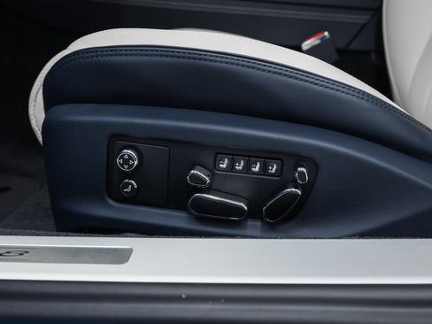 Used 2024 Bentley Continental GT image 37