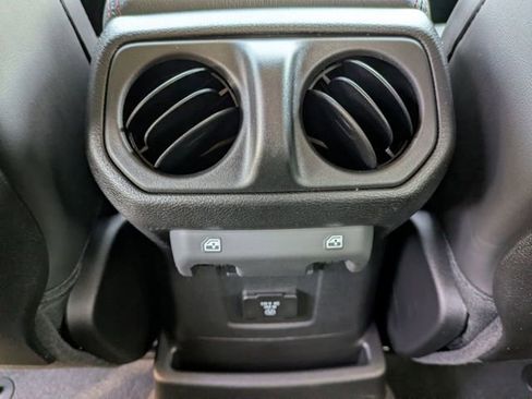 New 2026 Jeep Wrangler Unlimited Rubicon AWD/4WD image 24