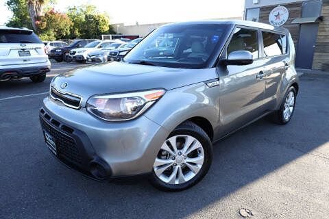 Used 2015 Kia Soul + FWD image 21