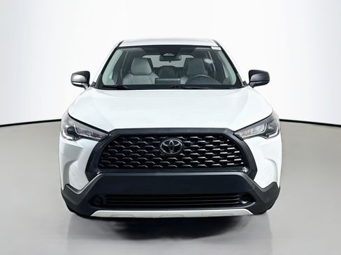 Used 2023 Toyota Corolla Cross L FWD image 2