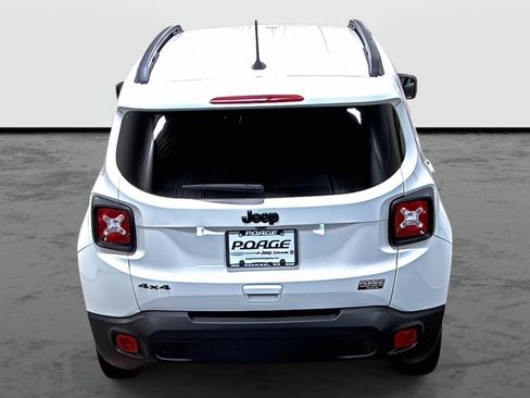 Used 2022 Jeep Renegade Altitude w/ Convenience Group AWD/4WD image 3