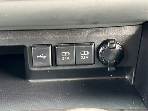 Used 2021 Toyota Highlander Platinum image 24