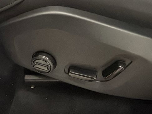 Used 2026 Volvo XC90 B6 Plus w/ Protection Package Premier image 24