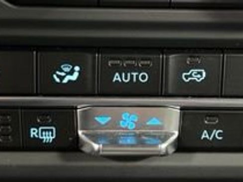 Used 2025 Ford Bronco Outer Banks image 38