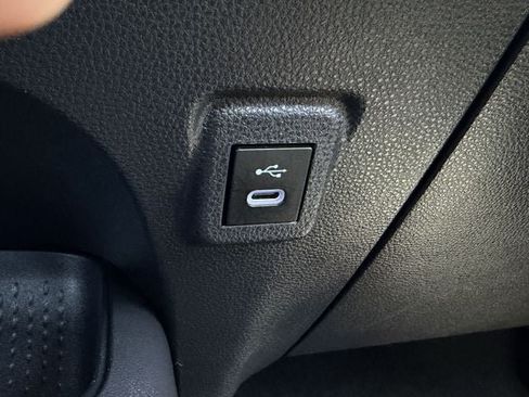 Used 2025 Toyota Corolla LE FWD image 20