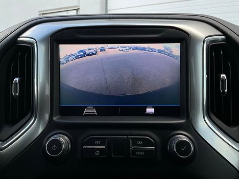 Used 2021 Chevrolet Silverado 1500 LT w/ Z71 Off-Road Package image 32