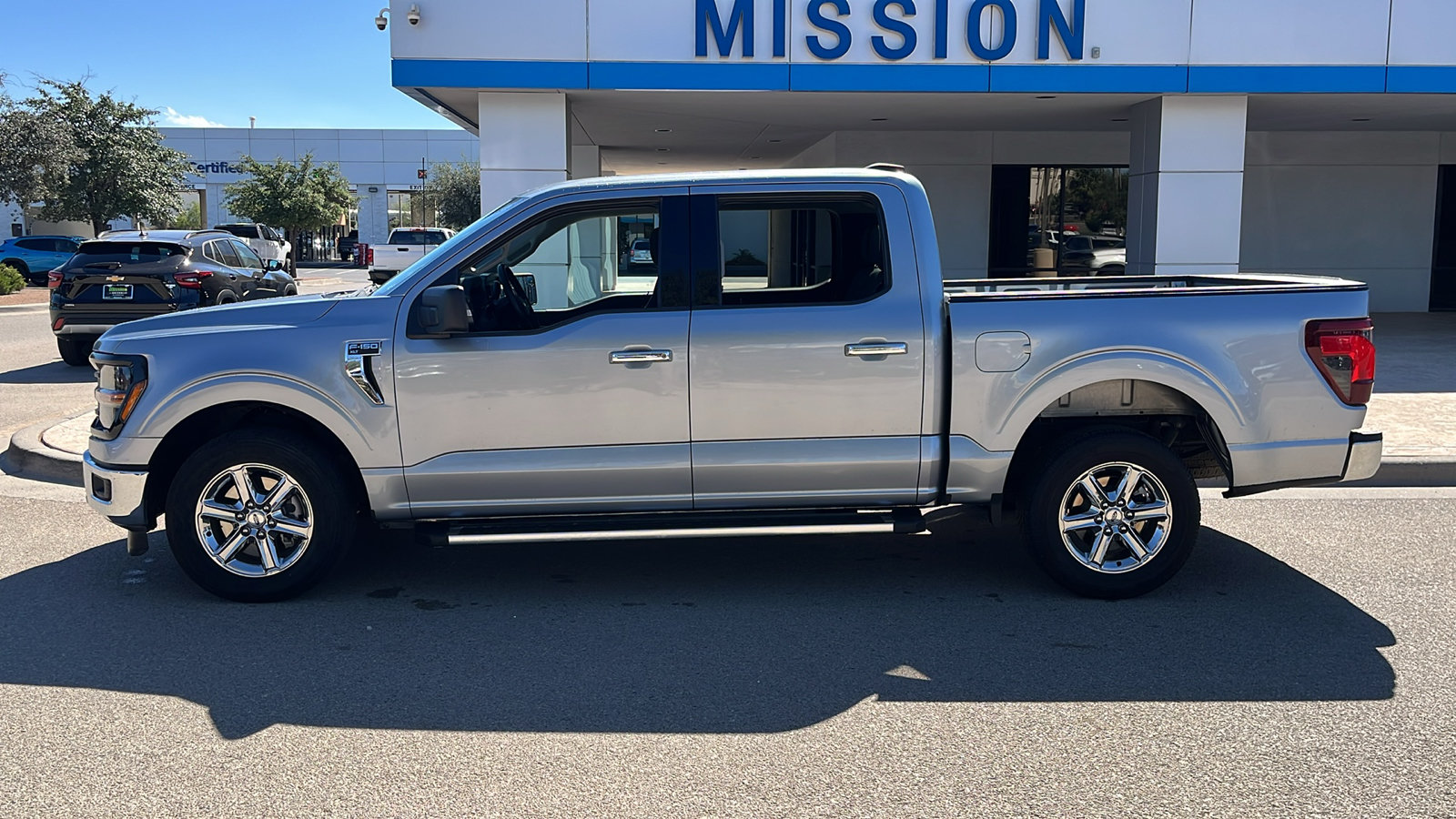 Used 2025 Ford F150 XLT w/ Equipment Group 301A Standard RWD image 4