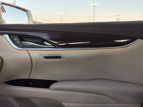 Used 2016 Cadillac XTS Luxury w/ Driver Awareness Package image 21