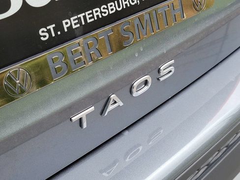 Used 2023 Volkswagen Taos S FWD image 5