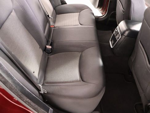 Used 2023 Chrysler 300 Touring w/ Sport Appearance Package image 13