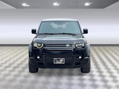 Used 2022 Land Rover Defender 90 V8 AWD/4WD image 6