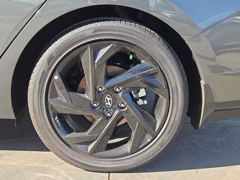New 2026 Hyundai Elantra SEL Sport FWD image 13