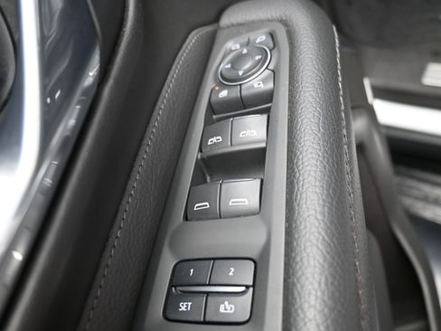 Used 2021 GMC Yukon XL Denali RWD image 16