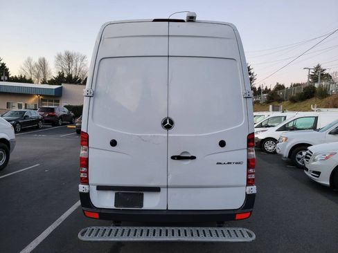 Used 2016 Mercedes-Benz Sprinter 2500 image 5