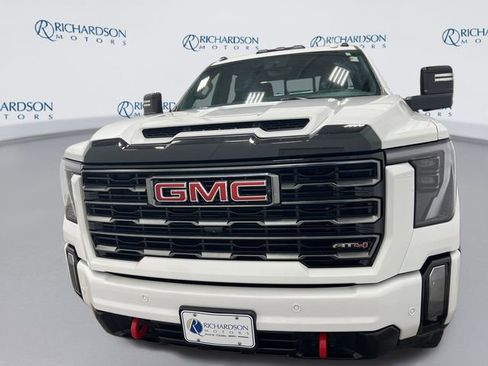 Used 2024 GMC Sierra 3500 AT4 w/ AT4 Premium Plus Package image 8