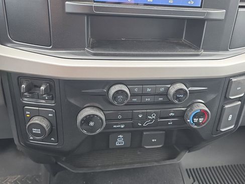 Used 2024 Ford F250 XL w/ STX Appearance Package AWD/4WD image 16