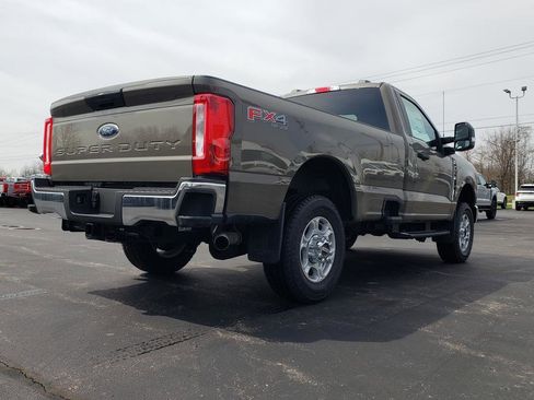 New 2026 Ford F350 XLT w/ FX4 Off-Road Package AWD/4WD image 4