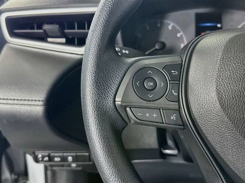 Used 2023 Toyota Corolla Cross AWD Hybrid image 19