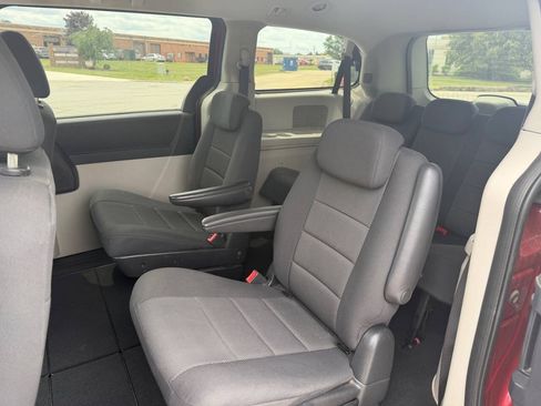 Used 2008 Dodge Grand Caravan SE FWD image 8
