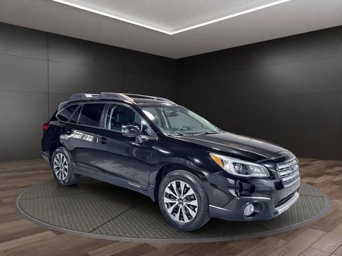 Used 2017 Subaru Outback 2.5i Limited image 2