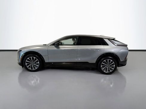 Used 2024 Cadillac Lyriq Sport AWD/4WD image 6