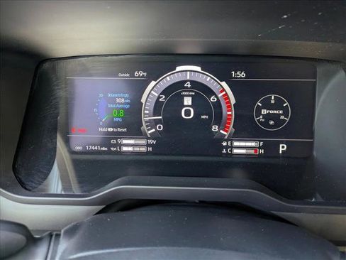 Used 2024 Toyota Tundra Limited image 11