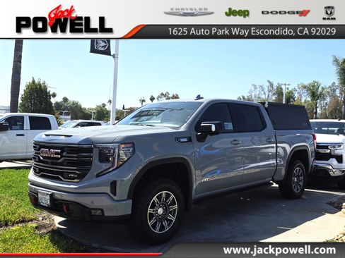 Used 2024 GMC Sierra 1500 AT4 w/ Technology Package AWD/4WD image 1