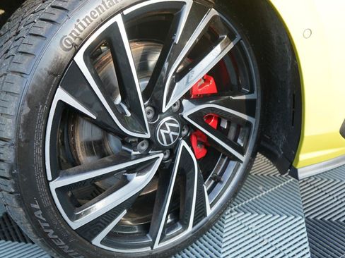 Used 2022 Volkswagen GTI Autobahn FWD image 90