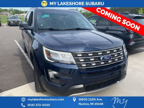 Used 2016 Ford Explorer XLT w/ Equipment Group 201A AWD/4WD image 2