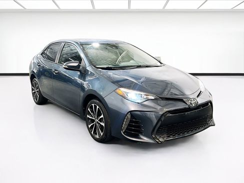 Used 2017 Toyota Corolla SE image 3