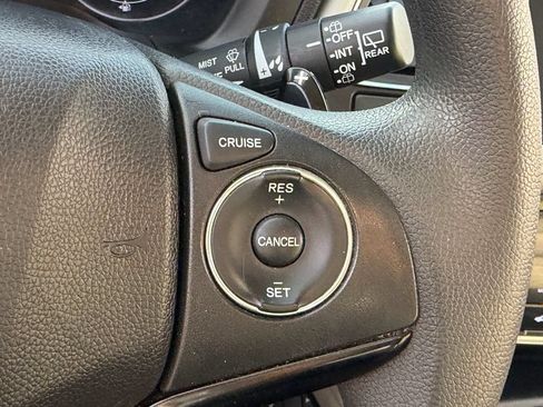 Used 2016 Honda HR-V EX image 23
