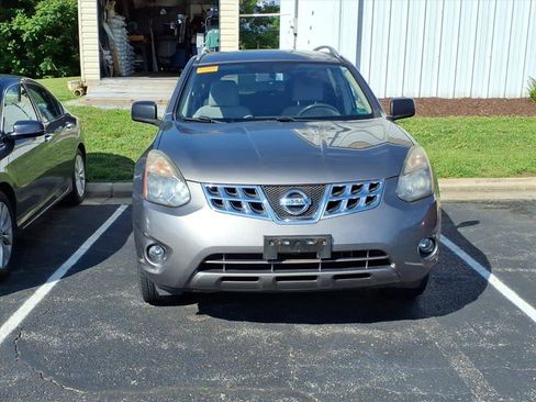 Used 2015 Nissan Rogue S w/ Convenience Package AWD/4WD image 6