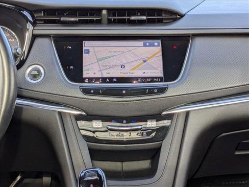 Used 2021 Cadillac XT5 Premium Luxury image 16