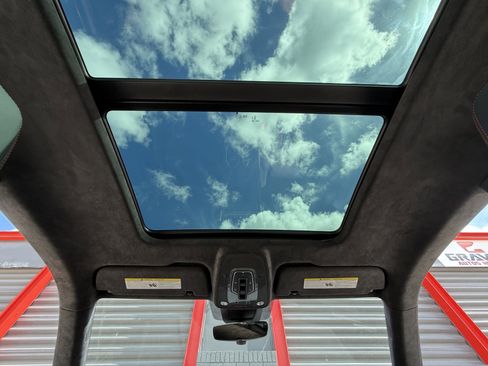 Used 2023 Lamborghini Urus S image 37