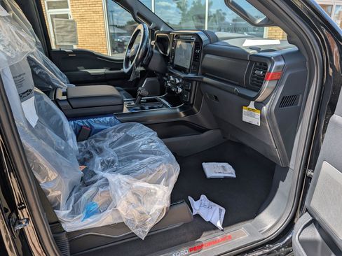 New 2026 Ford F150 Raptor AWD/4WD image 17