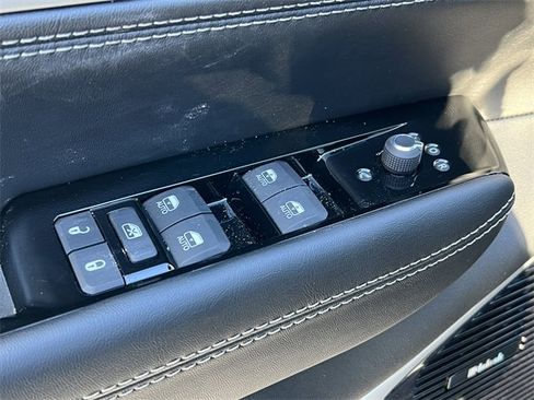 New 2026 Jeep Grand Wagoneer Limited w/ Premium Group II image 16