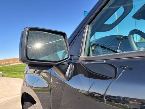 Certified 2025 Chevrolet Silverado 1500 RST AWD/4WD image 30