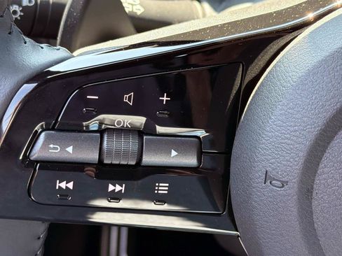 Used 2025 Nissan Z Sport w/ Floor Mat Package RWD image 15