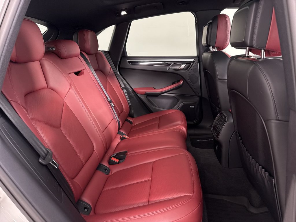 Certified 2023 Porsche Macan GTS AWD/4WD image 22