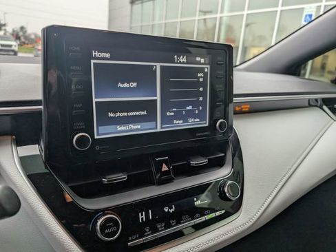 Used 2022 Toyota Corolla SE image 20