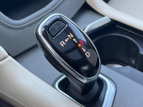 Used 2018 Cadillac XT5 Premium Luxury AWD/4WD image 19