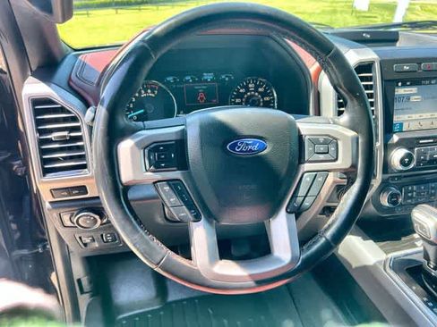 Used 2018 Ford F150 Platinum w/ Equipment Group 701A Luxury RWD image 17