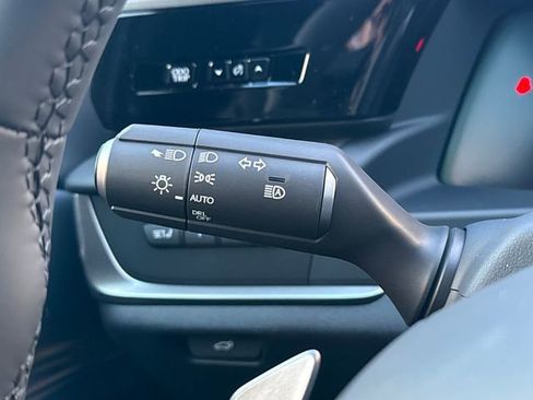 New 2026 Lexus RZ 450e AWD image 18