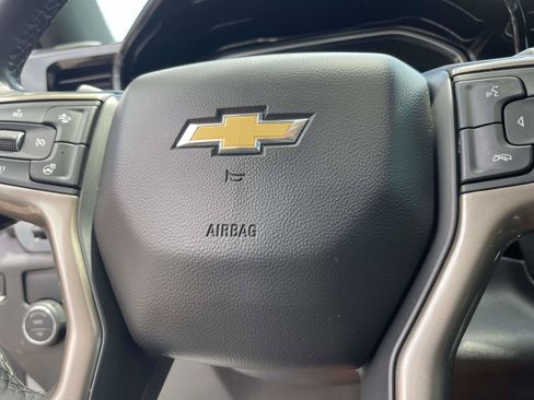 Used 2023 Chevrolet Silverado 1500 High Country w/ High Country Premium Package RWD image 19