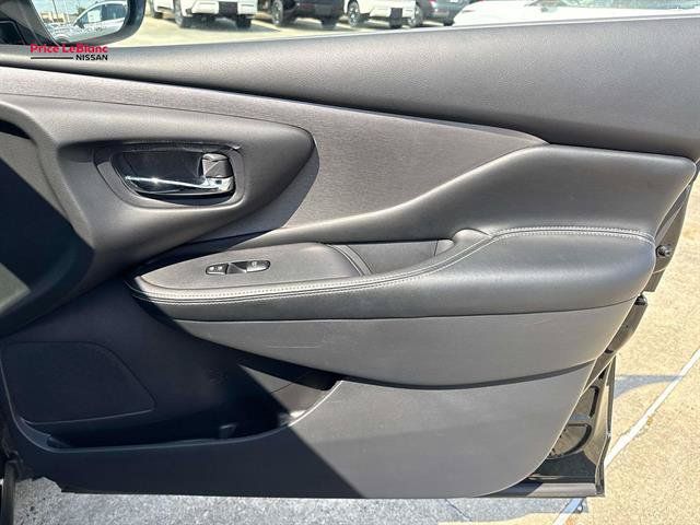 Used 2024 Nissan Murano SV FWD image 14